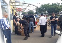 POL&Iacute;CIA FEDERAL E TRE FAZEM BUSCA E APREENS&Atilde;O NO COMIT&Ecirc; NA ESPOSA DO DEPUTADO  NILTON CAPIXABA - Foto: RONDONIAGORA