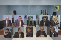 MACHADINHO: VEREADORES APROVAM EMPR&Eacute;STIMO DE 25 MILH&Otilde;ES, SESS&Atilde;O DUROU 38 SEGUNDOS - Foto: com informa&ccedil;&otilde;es do MACHADINHONEWS