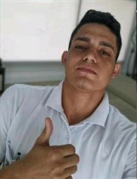 MOTOCICLISTA MORRE AO BATER EM POSTE NA AVENIDA HUGO FREY EM ARIQUEMES - Foto: com informa&ccedil;&otilde;es de Neroi Roberto