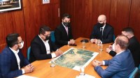 MARCOS ROG&Eacute;RIO SE RE&Uacute;NE COM MINIST&Eacute;RIO DA ECONOMIA E BUSCA REGULARIZAR BAIRROS NA CAPITAL - Foto: ASSESSORIA