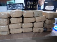POL&Iacute;CIA MILITAR APREENDE 19 QUILOS DE MACONHA E PRENDE TR&Ecirc;S PESSOAS EM ARIQUEMES - Foto: EDIRCEU LIMA