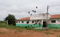 PREFEITO, VEREADORES E SECRET&Aacute;RIOS GASTAM DI&Aacute;RIAS ENQUANTO POSTO DE SA&Uacute;DE EST&Aacute; ABANDONADO NO ANARI - Foto: EDIRCEU LIMA com informa&ccedil;&otilde;es de Odair Calad