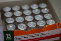 ROND&Ocirc;NIA J&Aacute;  RECEBEU MAIS 100 MIL DOSES DE VACINAS NO COMBATE AOS CORONAV&Iacute;RUS - Foto: EDIRCEU LIMA com informa&ccedil;&otilde;es  rondoniagora