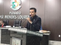 VEREADOR JOEL DA YAMAHA DIZ QUE &Eacute; INCONCEB&Iacute;VEL ARIQUEMES EST&Aacute; COM TR&Ecirc;S FRIGOR&Iacute;FICOS FECHADOS - Foto: EDIRCEU LIMA