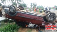 ACIDENTE ENVOLVENDO UNO E STRADA MATA QUATRO E DEIXA DOIS GRAVEMENTE FERIDO - Foto: ANOTICIAMAIS