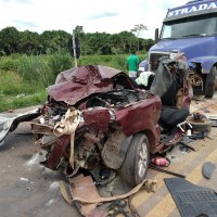 SIENA &Eacute; ESPREMIDO POR 02 CARRETAS NA BR - 364 PR&Oacute;XIMO A ARIQUEMES E CRIAN&Ccedil;A DE 06 MESES VEM A &Oacute;BITO - Foto: EDIRCEU LIMA