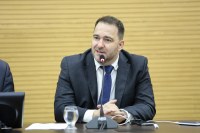 DEPUTADO ALEX REDANO DIZ QUE TRABALHO DO DER &Eacute; RID&Iacute;CULO EM ARIQUEMES E REGI&Atilde;O - Foto: ASSESSORIA
