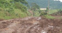 DESCASO: BR - 421 ENTRE CAMPO NOVO E NOVA MAMOR&Eacute; NO PAPEL ESTA ASFALTADA NA REALIDADE S&Oacute; LAMA - Foto: DI&Aacute;RIODAAMAZONIA