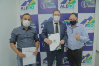PRESIDENTE ALEX REDANO DESTINA 700 MIL REAIS PARA SEREM INVESTIDOS EM ESTRADAS E CESTAS EM CUJUBIM - Foto: ASSESSORIA