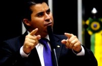 MARCOS ROG&Eacute;RIO ROMPE  COM ACIR E ASSINA FICHA DE FILIA&Ccedil;&Atilde;O NO DEMOCRATAS - Foto: RONDONIAGORA