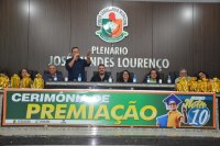 EMO&Ccedil;&Atilde;O MARCA A REALIZA&Ccedil;&Atilde;O DA "3&ordf; EDI&Ccedil;&Atilde;O DO ALUNO NOTA DEZ" EM ARIQUEMES - Foto: ASSESSORIA