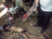 MULHER &Eacute; ASSASSINADA A PAULADAS NO SETOR - 04 EM ARIQUEMES - Foto: RONDONIAVIP