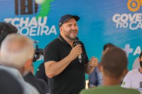 PRESIDENTE ALEX REDANO  PARTICIPA DO LAN&Ccedil;AMENTO DO PROGRAMA "TCHAU POEIRA" EM CORUMBIARA - Foto: ASSESSORIA