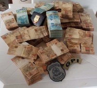 POL&Iacute;CIA FEDERAL DEFLAGRA OPERA&Ccedil;&Atilde;O PARA COMBATER TR&Aacute;FICO DE DROGAS  EM ROND&Ocirc;NIA - Foto: ASSESSORIA