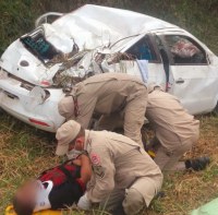 MULHER MORRE  EM ACIDENTE NA BR - 364 ENTRE JARU E ARIQUEMES - Foto: com informa&ccedil;&otilde;es do rondoniaovivo
