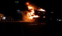 INC&Ecirc;NDIO DESTR&Oacute;I LOJA DA RONDOBRAS, VEJA O V&Iacute;DEO - Foto: OOBSERVADOR