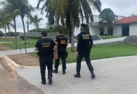PF CUMPRE MANDADOS DE PRIS&Otilde;ES E BUSCA EM ARIQUEMES PARA DESARTICULAR O TR&Aacute;FICO DE DROGAS - Foto: ASSESSORIA