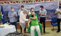 DEPUTADO ESTADUAL ALEX REDANO ACOMPANHA ENTREGA DA VACINA CONTRA CORONAV&Iacute;RUS NO VALE DO JAMARI - Foto: ASSESSORIA/MATHEUS ANDRADE