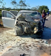 ACIDENTE PR&Oacute;XIMO A ARIQUEMES MATA 02 E DEIXA 01 GRAVEMENTE FERIDO, V&Iacute;TIMAS ERAM IRM&Atilde;OS - Foto: EDIRCEU LIMA