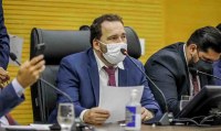 PRESIDENTE ALEX REDANO GARANTE 500 MIL REAIS PARA RECUPERA&Ccedil;&Atilde;O DAS VICINAIS EM MONTE NEGRO - Foto: ASSESSORIA