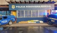 A&Ccedil;&Atilde;O CONJUNTA DA PM E PRF APREENDE MAIS DE 330 QUILOS DE DROGA NA &Aacute;REA RURAL DE ALTO PARA&Iacute;SO - Foto: ASSESSORIA