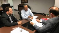 DEPUTADO ALEX REDANO REUNI COM O GOVERNADOR DANIEL PEREIRA E PEDE MAIS INVESTIMENTOS NA EDUCA&Ccedil;&Atilde;O - Foto: ASSESSORIA