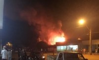 POL&Iacute;CIA PRENDE SEIS PESSOAS ACUSADAS DE INCENDIAR QUARTEL DA PM EM BOM FUTURO - Foto: ASSESSORIA
