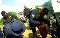 POLICIAIS MILITARES SALVAM VIDA DE REC&Eacute;M-NASCIDO EM ARIQUEMES AP&Oacute;S APLICAR "MANOBRA DE HEIMLICH" - Foto: ASSESSORIA PM