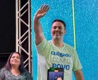PREFEITO LEO MORAES GARANTE "PISO NACIONAL DO MAGIST&Eacute;RIO" E ABONO PARA SERVIDORES DA EDUCA&Ccedil;&Atilde;O - Foto: ASSESSORIA