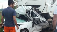 ACIDENTE NA BR - 364 MATA DUAS PESSOAS - Foto: ASSESSORIA