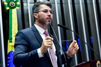 SENADOR MARCOS ROG&Eacute;RIO &Eacute; CONTRA TAXAR ALTOS SAL&Aacute;RIOS E SE CALOU NA ISEN&Ccedil;&Atilde;O DO "IR" DOS POBRES - Foto: RONDONIADINAMICA