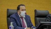 PRESIDENTE ALEX REDANO LIBERA EMENDA DE 500 MIL REAIS PARA FUTEBOL SOCIETY EM ROND&Ocirc;NIA - Foto: ASSESSORIA