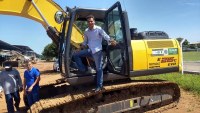 VEREADOR JOEL PEDE E SENADOR MARCOS ROG&Eacute;RIO COMPRA "PC" PARA PREFEITURA DE ARIQUEMES - Foto: EDIRCEU LIMA