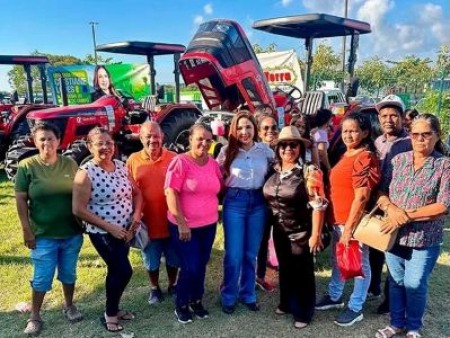 DEPUTADA CRISTIANE LOPES COMANDA LUTA PELA REGULARIZA&Ccedil;&Atilde;O FUNDI&Aacute;RIA EM ROND&Ocirc;NIA