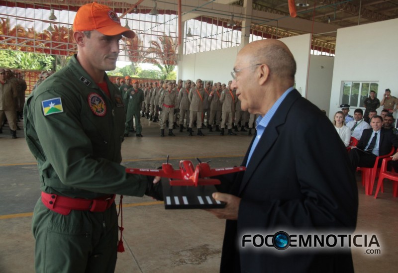 HELIC&Oacute;PTERO DOADO AO CORPO DE BOMBEIROS A NOVE MESES ESTA PARADO POR FALTA DE MANUTEN&Ccedil;&Atilde;O