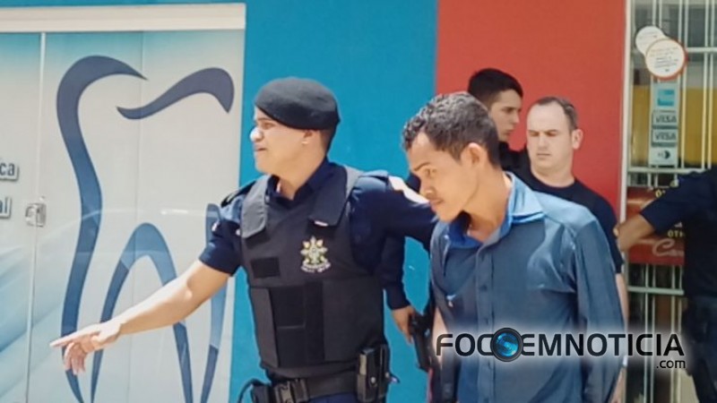 LADR&Otilde;ES S&Atilde;O PRESOS AP&Oacute;S TENTAR ASSALTAR JOALHERIA