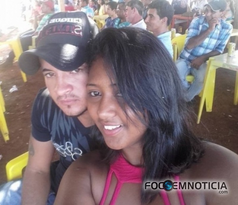 MULHER DE 19 ANOS &Eacute; ASSASSINADA A FACADAS, MARIDO &Eacute; O PRINCIPAL SUSPEITO