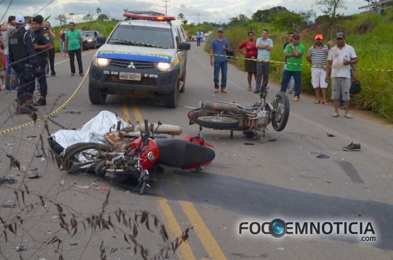 ACIDENTE ENVOLVENDO TR&Ecirc;S MOTOS MATA DUAS PESSOAS, UMA DAS V&Iacute;TIMAS ERA DE ARIQUEMES