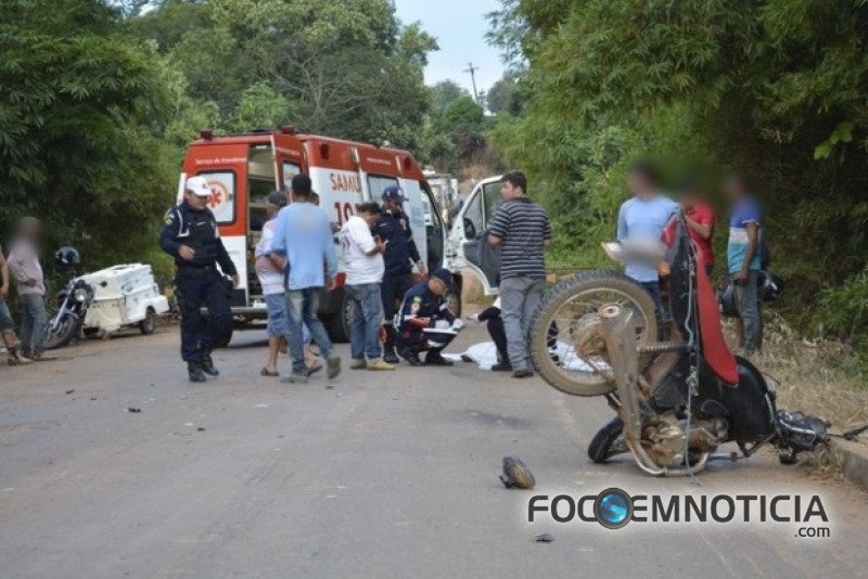ACIDENTE ENTRE MOTO E CARRO NA "RO" PR&Oacute;XIMO A ARIQUEMES MATA IDOSO