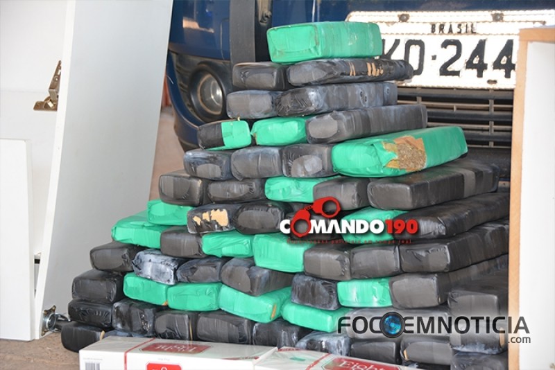 MORADORA DE ARIQUEMES &Eacute; PRESA COM 40 QUILOS DE MACONHA EM JI- PARAN&Aacute;