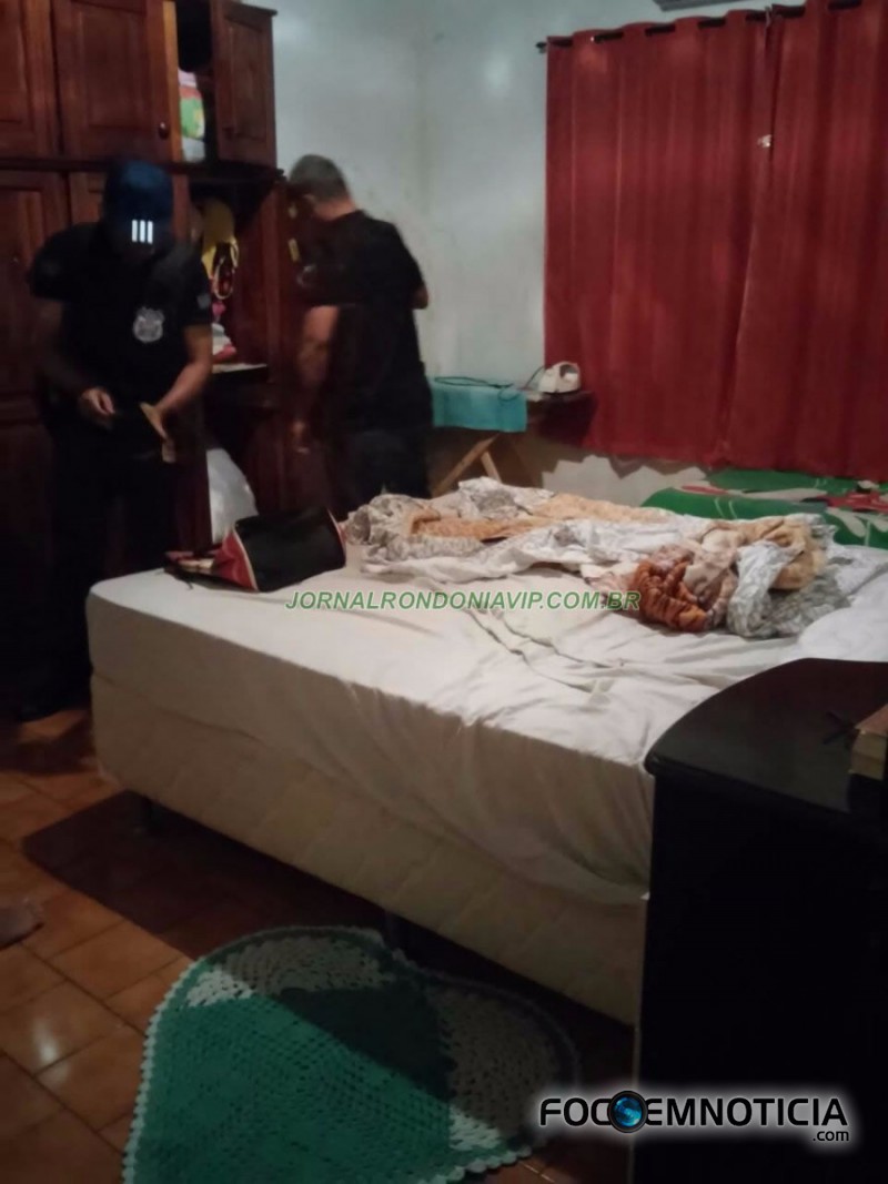 POL&Iacute;CIA CIVIL DEFLAGRA OPERA&Ccedil;&Atilde;O "ARES VERMELHOS" E PRENDE CINCO PESSOAS EM ARIQUEMES