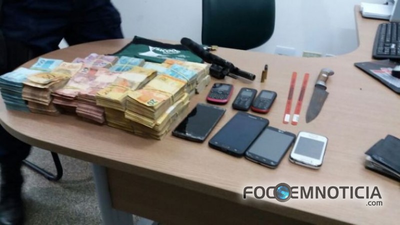 POL&Iacute;CIA MILITAR PRENDE LADR&Otilde;ES  QUE SEQUESTRARAM GERENTE E ROUBARAM AG&Ecirc;NCIA DO SICOOB