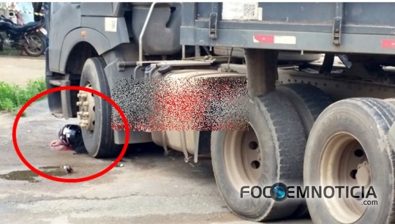 ACIDENTE NA AVENIDA CANA&Atilde; EM ARIQUEMES ENVOLVENDO CARRETA E MOTO MATA MULHER