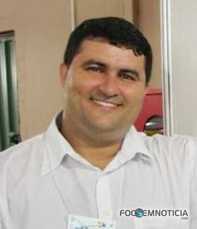 PREFEITO THIAGO FLORES NOMEIA 3 NOVOS E  RECONDUZ 2 EX - SECRET&Aacute;RIOS AOS SEUS CARGOS EM ARIQUEMES