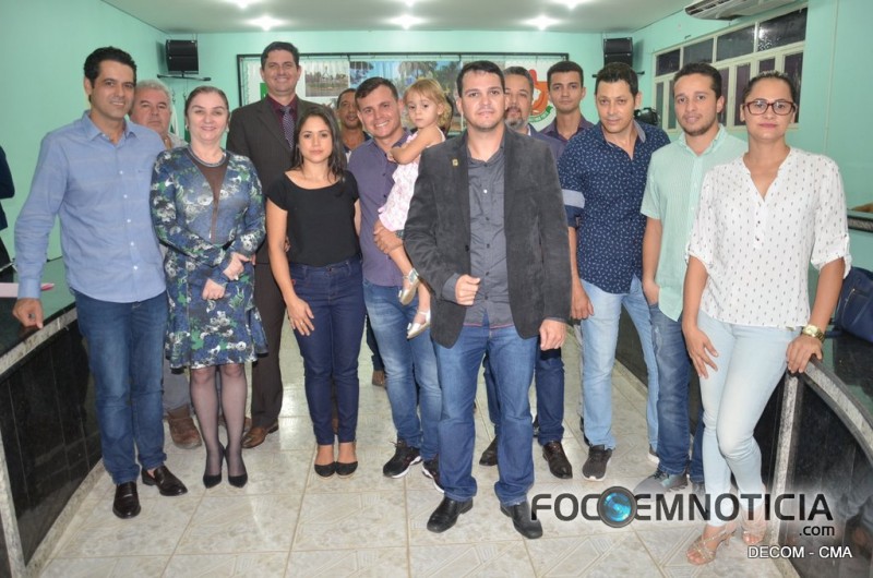 "JORNAL PRIMEIRA M&Atilde;O" DA R&Aacute;DIO VERDE AMAZ&Ocirc;NIA RECEBE MO&Ccedil;&Atilde;O DE APLAUSOS EM ARIQUEMES