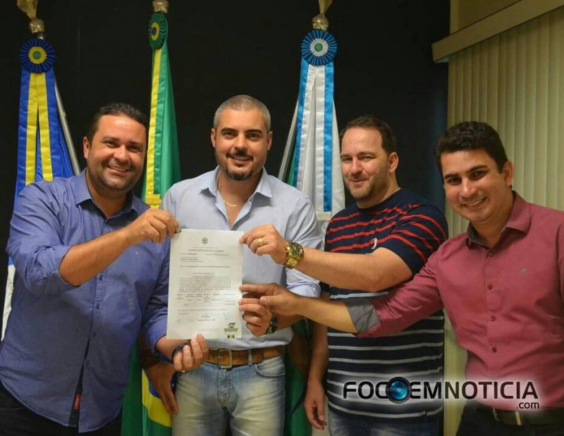 PARCERIA ENTRE OS VEREADORES AMALEC, NATAN E DEPUTADO ALEX  VIABILIZA EXAMES DE VISTA EM ARIQUEMES
