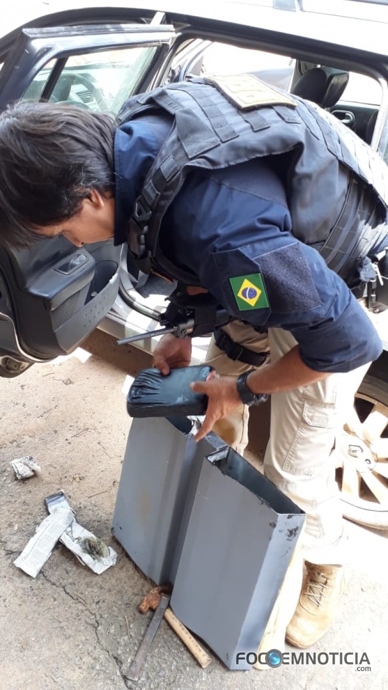 PRF PRENDE ADVOGADO TRANSPORTANDO 18 QUILOS DE COCA&Iacute;NA