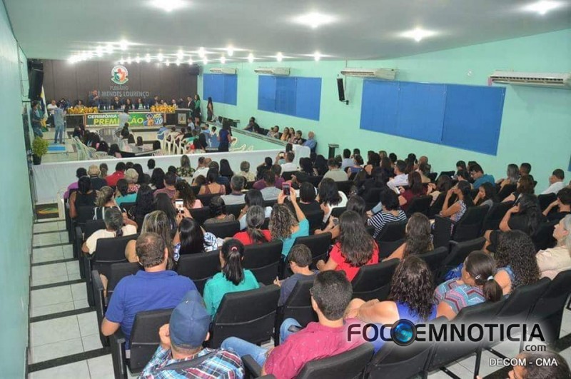 EMO&Ccedil;&Atilde;O MARCA A REALIZA&Ccedil;&Atilde;O DA "3&ordf; EDI&Ccedil;&Atilde;O DO ALUNO NOTA DEZ" EM ARIQUEMES