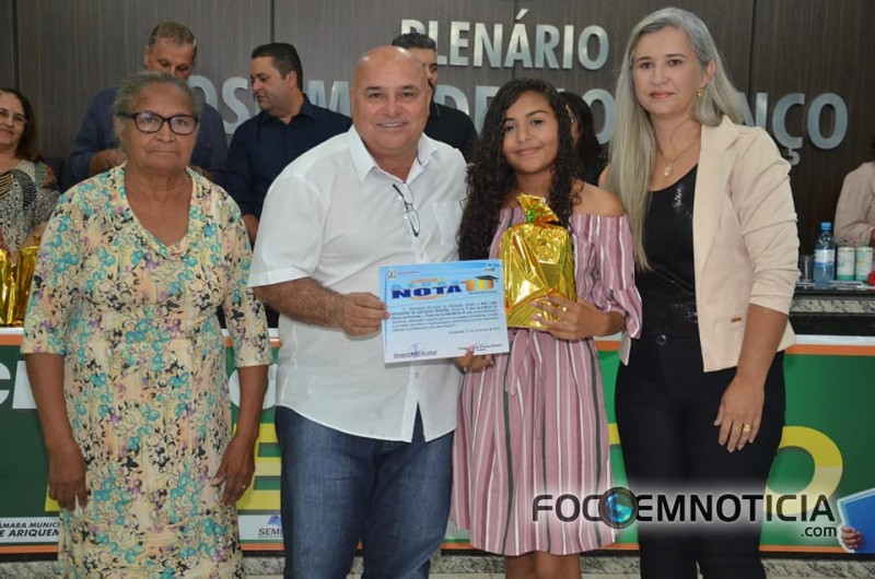 EMO&Ccedil;&Atilde;O MARCA A REALIZA&Ccedil;&Atilde;O DA "3&ordf; EDI&Ccedil;&Atilde;O DO ALUNO NOTA DEZ" EM ARIQUEMES