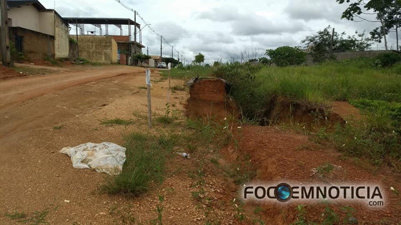 VEREADOR JOS&Eacute; AUGUSTO PEDE CONCLUS&Atilde;O DA OBRA DA AVENIDA JK QUE EST&Aacute; PARADA H&Aacute; MAIS DE UM ANO